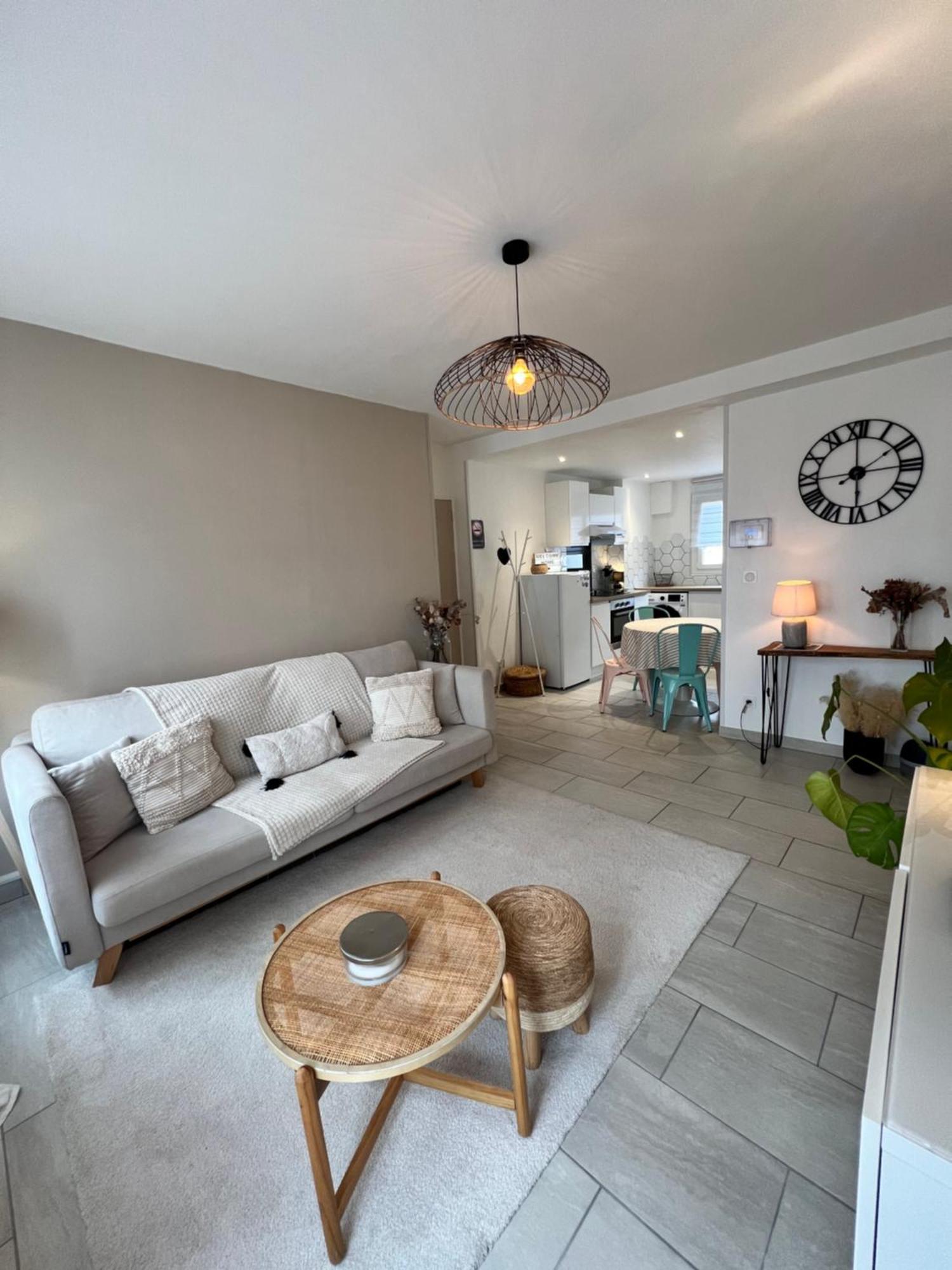 Le Bellevue - T3 - Gare & Les Jardins Darcy - Parking Free Dijon Exterior foto